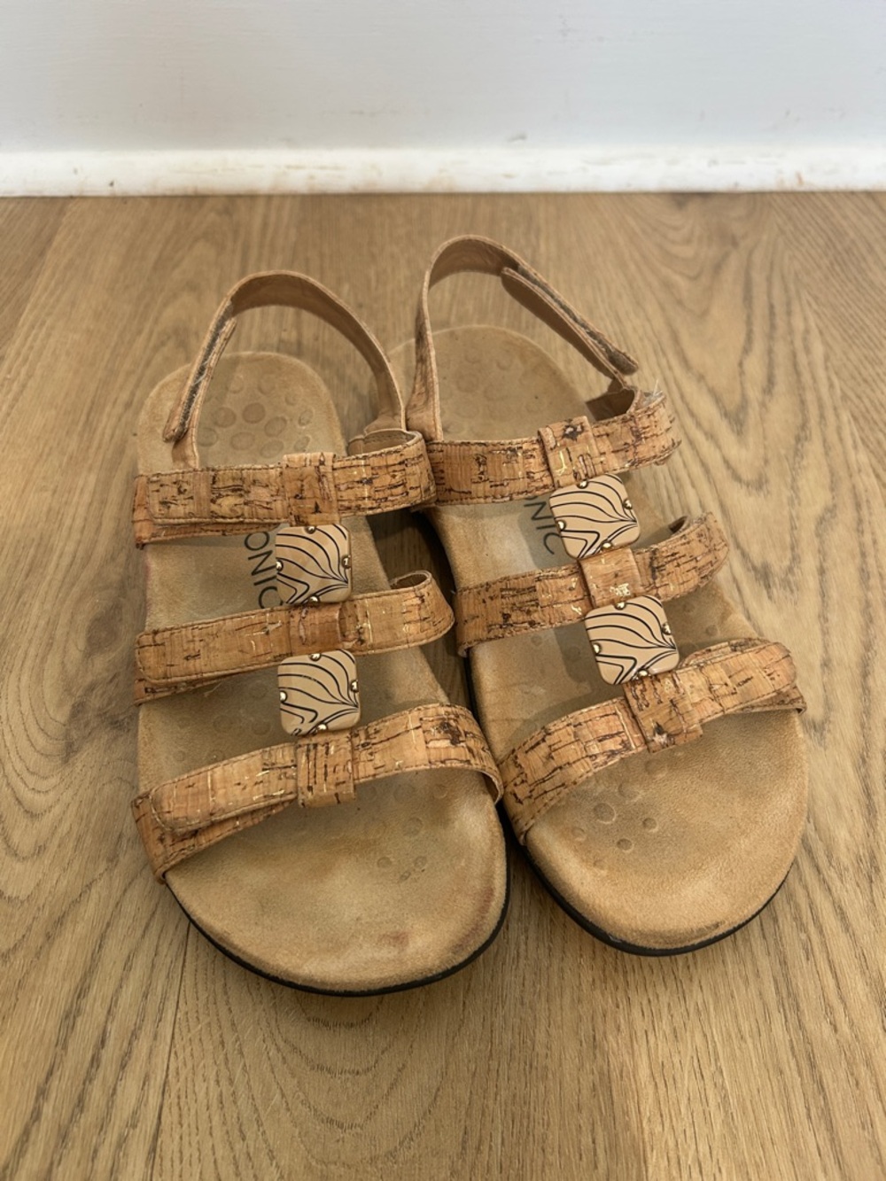 Vionic Amber Cork Sandals Size 7 - Picture 1 of 7